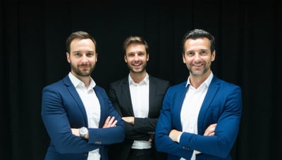 Consultants professionnels de Nexus travaillant sur la stratégie d'entreprise